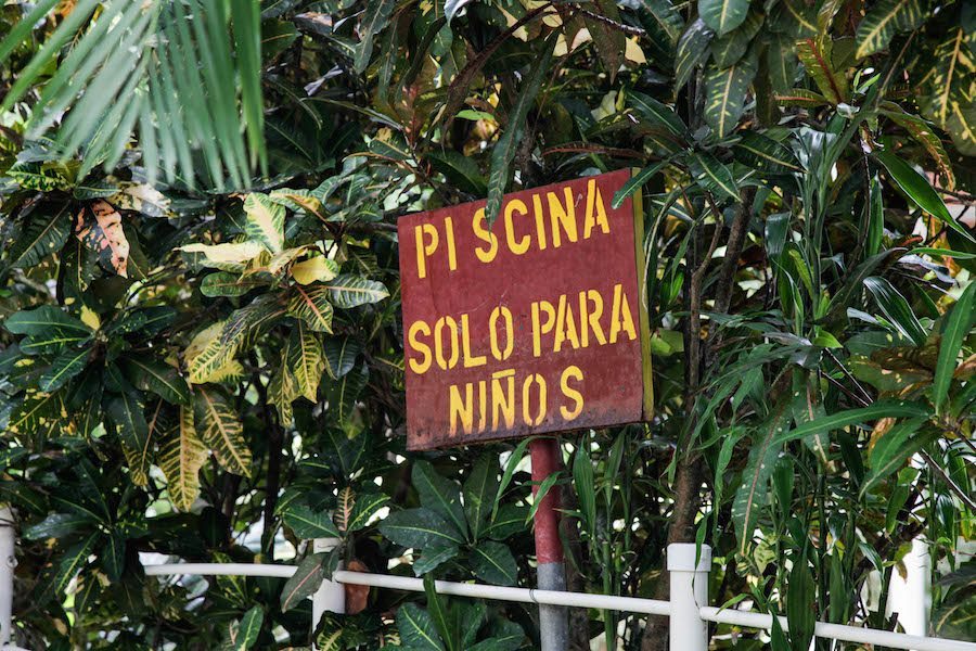 A Cheat Sheet for Escaping to Panama | DARLING | Photo by Nicole Ziza Bauer