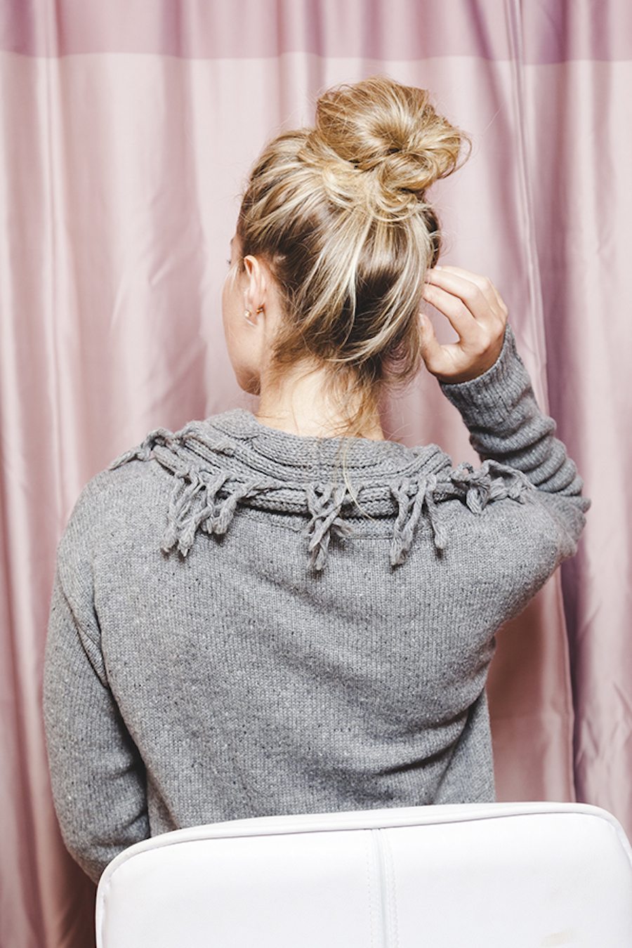 round messy top knot