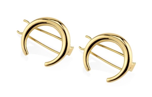 Set of C-shaped earrings